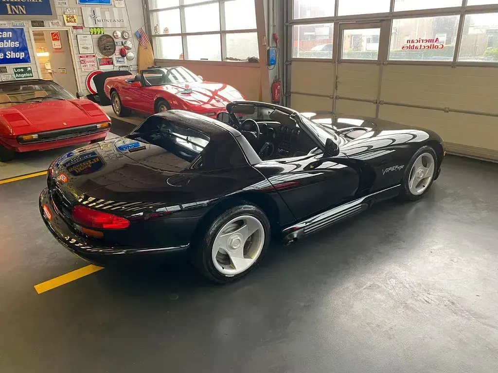 Gebraucht Dodge Viper 390 PS (286 kW) 1995 Schwarz Cabrio