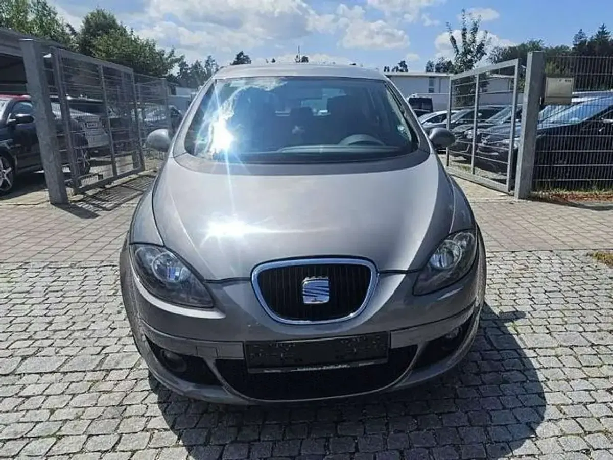 Gebraucht Seat Altea Stylance 102 PS (75 kW) 2008 Delfin grey Van / Kleinbus