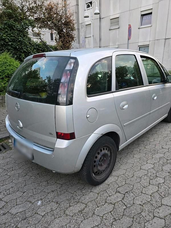 Second-hand Opel Meriva 101 CP (74 kW) 2006 Argintiu Monovolum