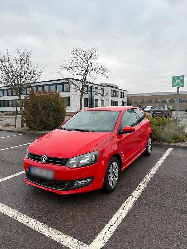 Gebraucht VW Polo 69 PS (50 kW) 2013 Rot Kleinwagen