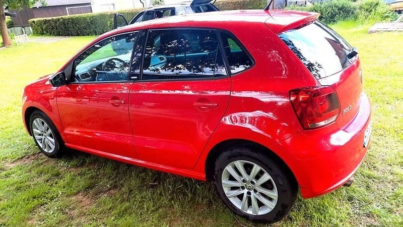 Gebraucht VW Polo Style 90 PS (66 kW) 2012 Rot Kleinwagen