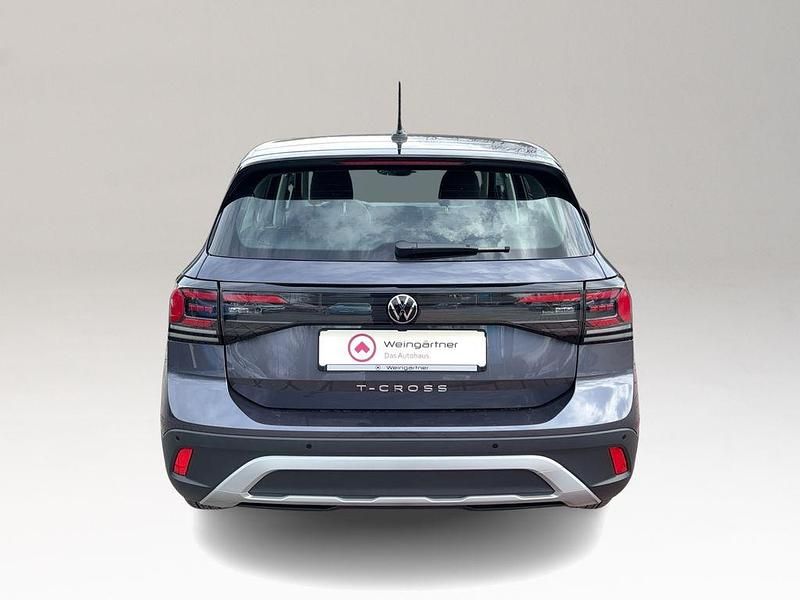 Gebraucht VW T-Cross Basis 95 PS (69 kW) 2025 Grau SUV