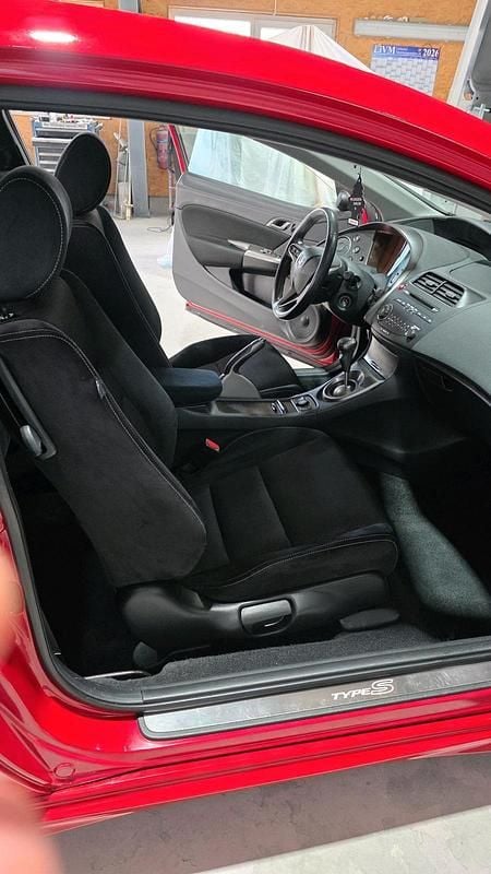 Gebraucht Honda Civic Type S 99 PS (72 kW) 2009 Rot Limousine