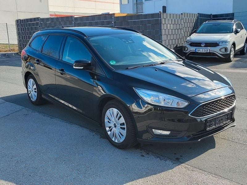 Usata Ford Focus 101 CV (74 kW) 2015 Nero Berlina