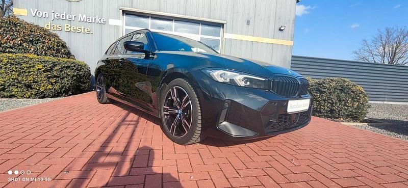 Gebraucht BMW 320e M Sport 204 PS (150 kW) 2024 Schwarz Kombi