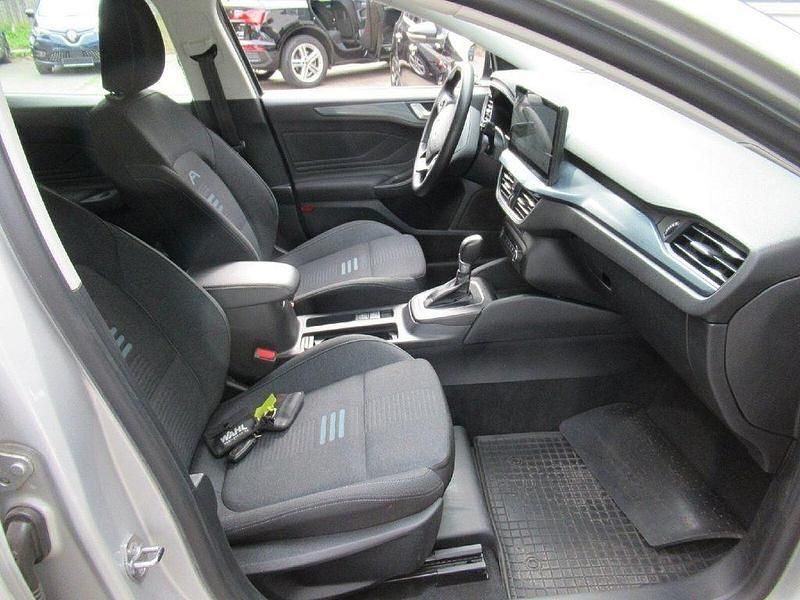 Gebraucht Ford Focus Active 125 PS (91 kW) 2022 Silber Limousine