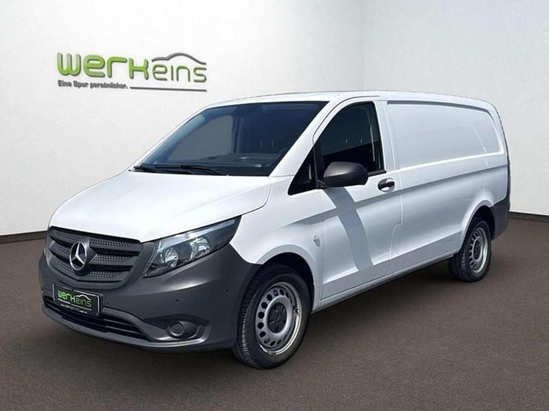 Weiß Gebraucht 2021 Mercedes Vito Van / Kleinbus | 25.950 € (Superpreis) - Bild 1/4