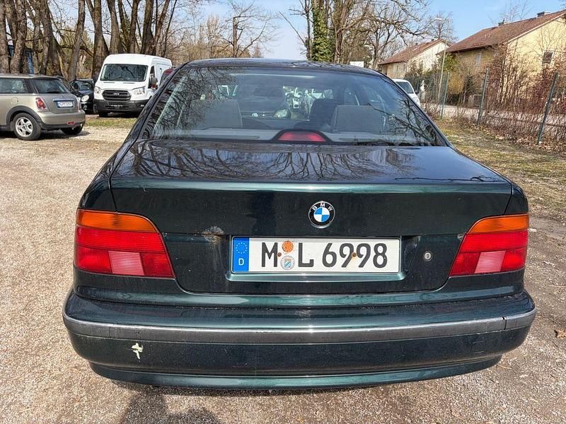 Gebraucht BMW 520 150 PS (110 kW) 1996 Grün Limousine