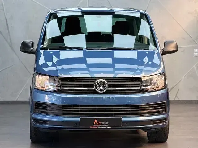 Gebraucht VW Multivan Trendline 150 PS (110 kW) 2019 Blau Van / Kleinbus