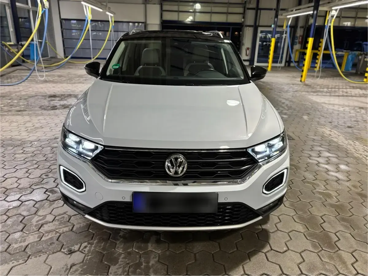 Gebraucht VW T-Roc 150 PS (110 kW) 2017 Weiß SUV