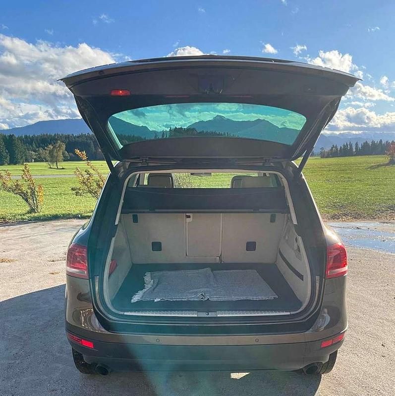 Braun Gebraucht 2011 VW Touareg SUV | 9.800 € (Superpreis) - Bild 1/4