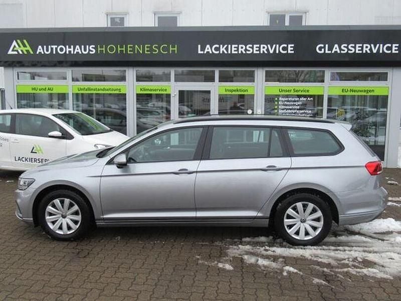 Gebraucht VW Passat Conceptline 150 PS (110 kW) 2022 Silber Kombi