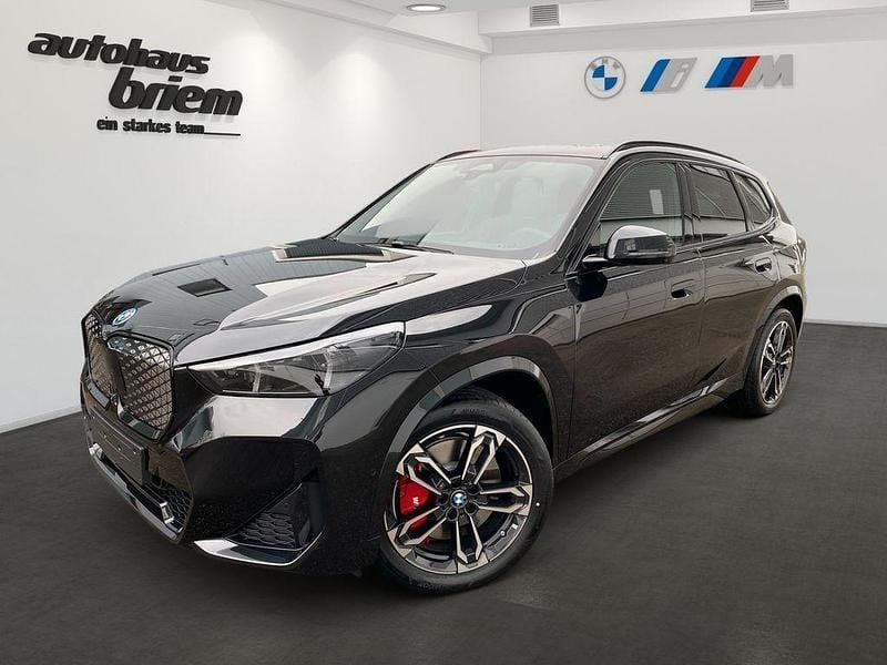 Gebraucht BMW iX1 M Sport 230 kW (313 PS) 2026 Black sapphire metallic SUV