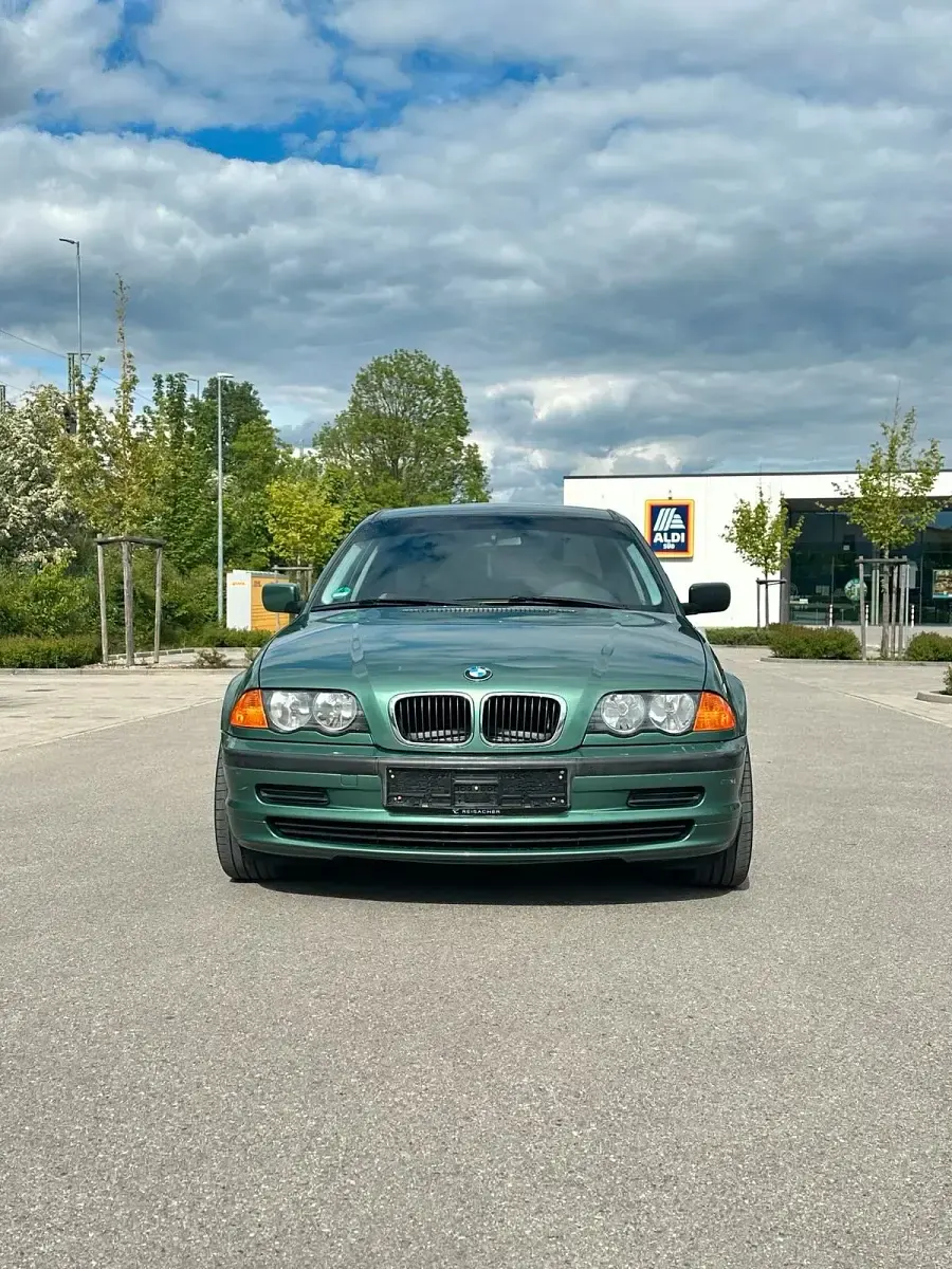 Gebraucht BMW 318 118 PS (86 kW) 2000 Grün Limousine