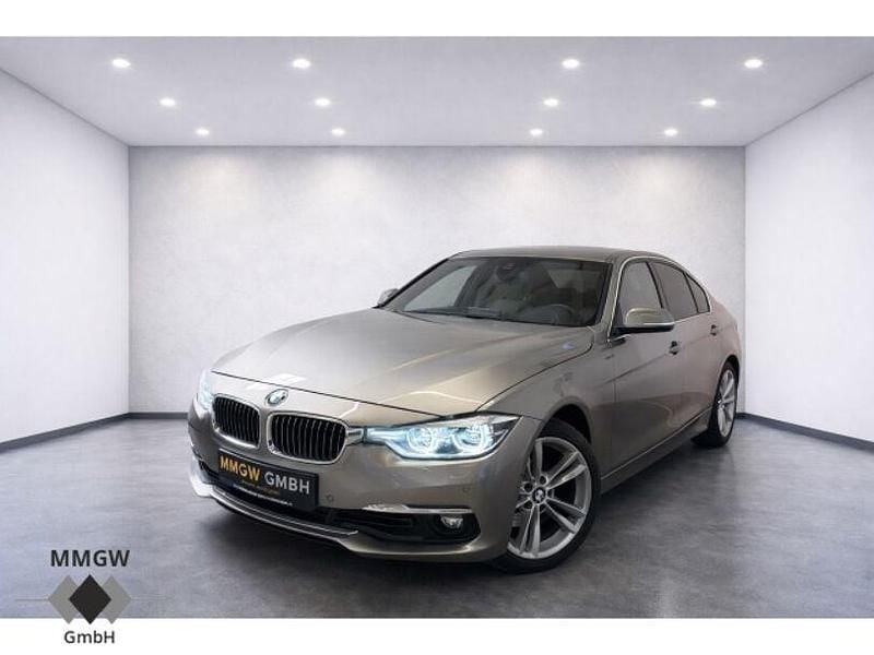 Gebraucht BMW 330 Luxury Line 252 PS (185 kW) 2017 Silber Limousine
