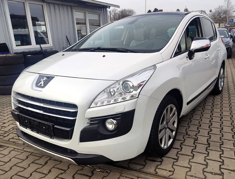 Weiß Gebraucht 2012 Peugeot 3008 Van / Kleinbus | 6.999 € (Fairer Preis) - Bild 1/4