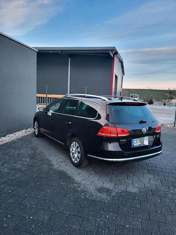 Gebraucht VW Passat Comfortline 140 PS (102 kW) 2011 Schwarz Kombi