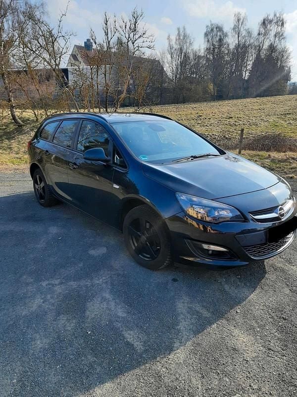 Gebraucht Opel Astra 165 PS (121 kW) 2015 Schwarz Kombi
