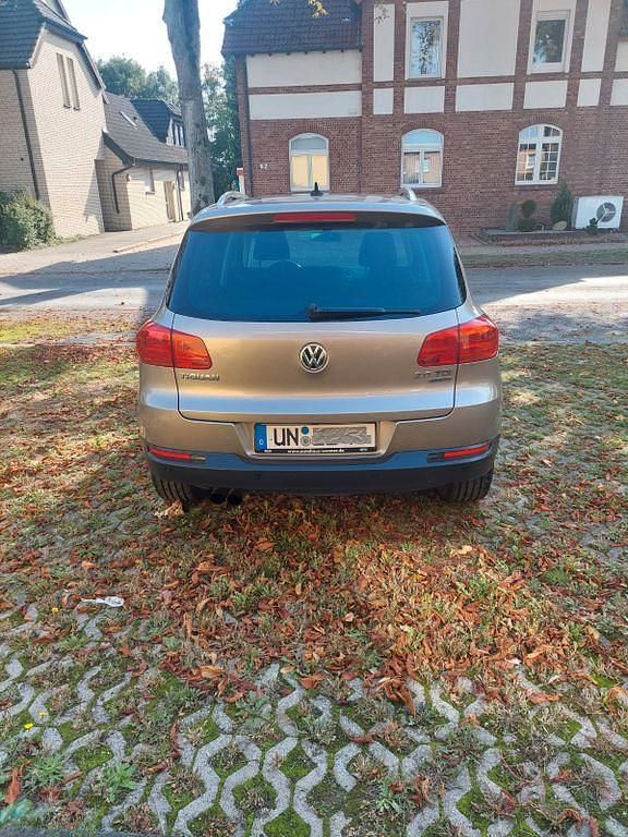 Gebraucht VW Tiguan Sportline 140 PS (102 kW) 2012 Beige SUV