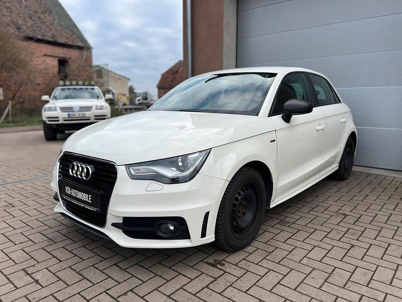 Weiß Gebraucht 2012 Audi A1 S-Line Limousine | 6.999 € (Fairer Preis) - Bild 1/4