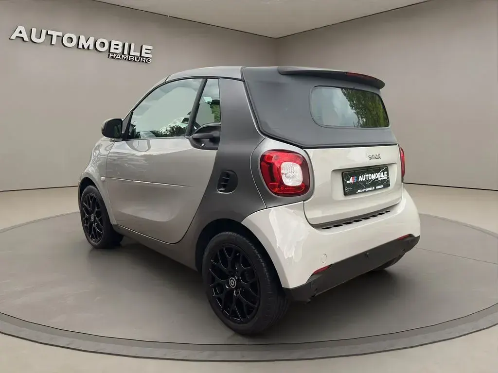 Gebraucht Smart ForTwo Cabrio Passion 71 PS (52 kW) 2017 Grau Cabrio