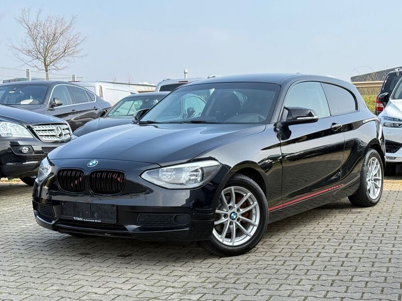 Schwarz Gebraucht 2015 BMW 114 Advantage Kleinwagen | 6.350 € (Fairer Preis) - Bild 1/4