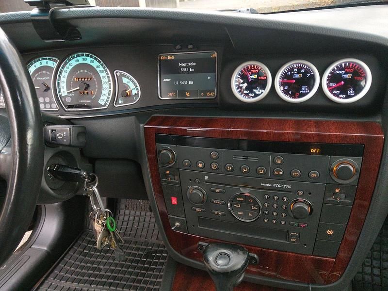 Gebraucht Opel Omega Design Edition 218 PS (160 kW) 2001 Schwarz Kombi