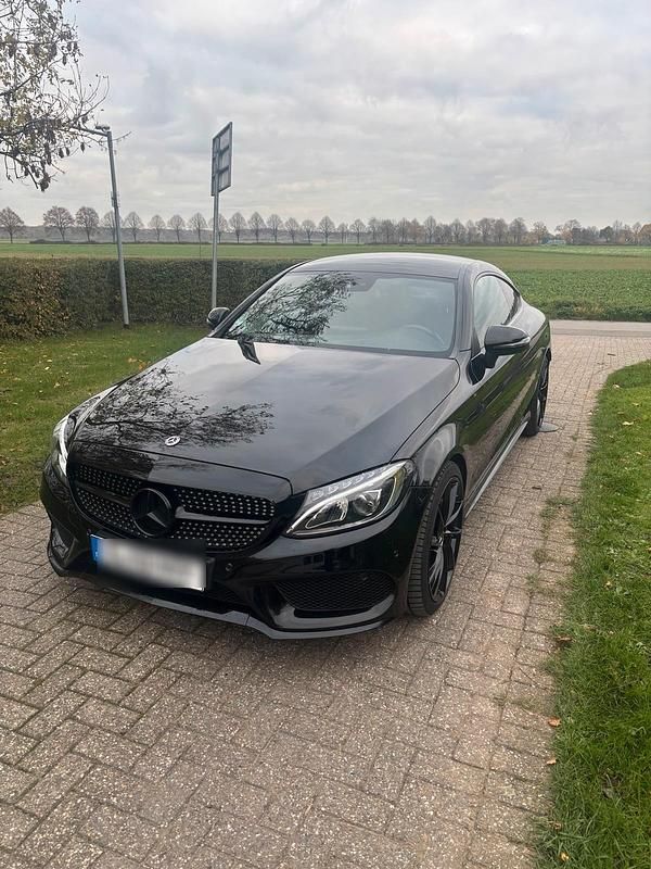 Schwarz Gebraucht 2017 Mercedes C43 AMG Style Coupé | 25.599 € - Bild 1/4