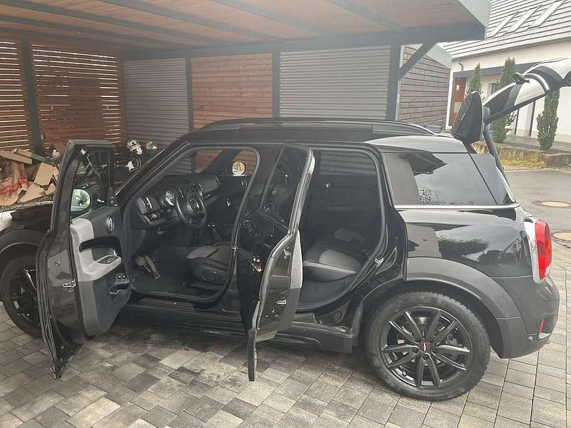 Gebraucht Mini Cooper S Countryman 136 PS (100 kW) 2019 Schwarz SUV