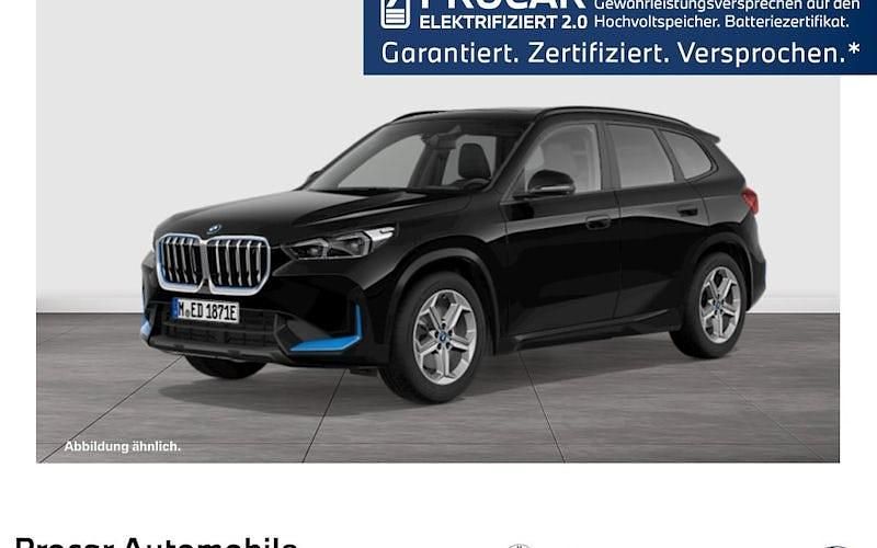 Schwarz Gebraucht 2023 BMW iX1 Performance SUV | 44.995 € (Etwas zu teuer) - Bild 1/4
