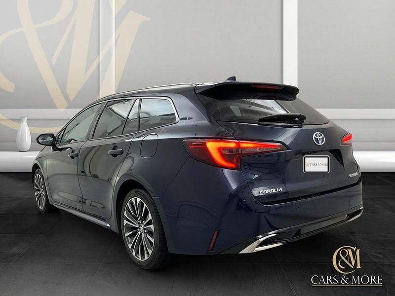 Gebraucht Toyota Corolla 98 PS (72 kW) 2024 Blau Kombi