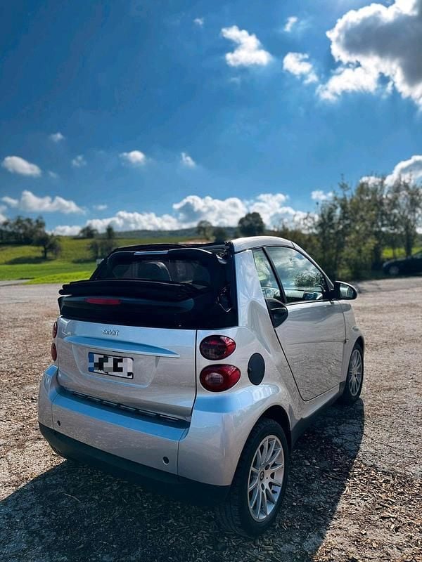 Grau Gebraucht 2007 Smart ForTwo Cabrio Cabrio | 4.500 € (Fairer Preis) - Bild 1/4