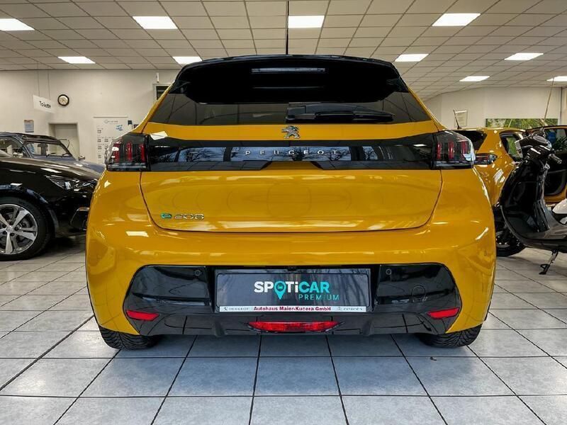 Gebraucht 2024 Citroën C3 Shine Kleinwagen | 15.990 € (Fairer Preis) - Bild 1/3