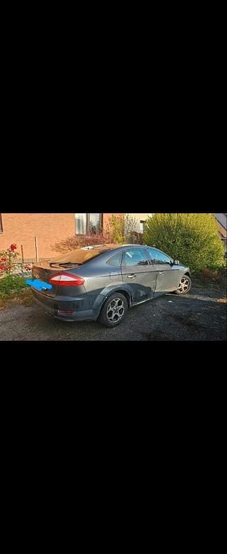 Grau Gebraucht 2008 Ford Mondeo Limousine | 930 € - Bild 1/4