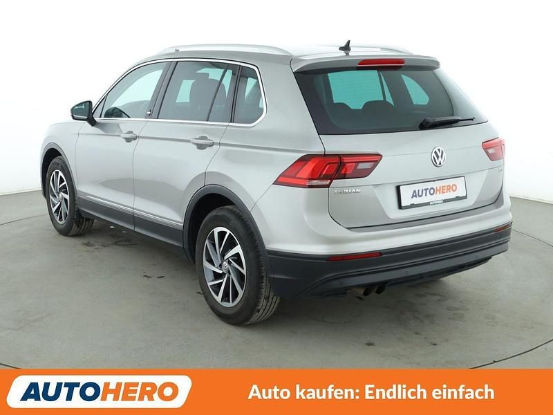 Gebraucht VW Tiguan Sound 150 PS (110 kW) 2017 Grau SUV