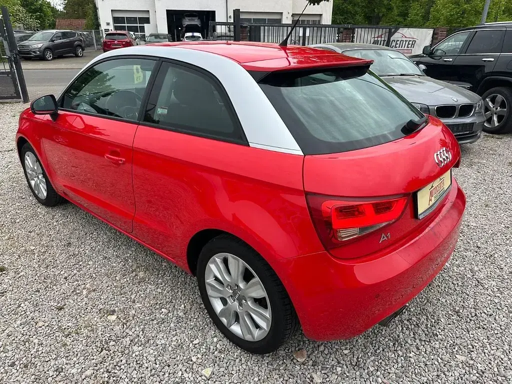 Gebraucht Audi A1 Ambition 122 PS (89 kW) 2012 Rot Kleinwagen