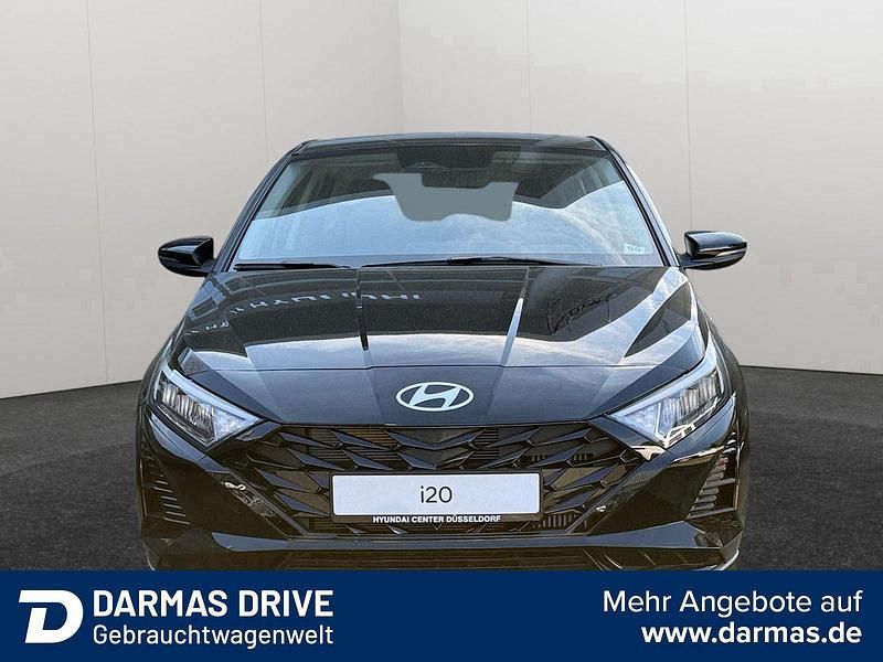 Gebraucht Hyundai i20 Comfort 101 PS (74 kW) 2024 Schwarz Limousine