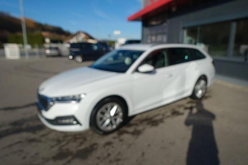 Second-hand Skoda Octavia Style 150 CP (110 kW) 2020 Alb Break