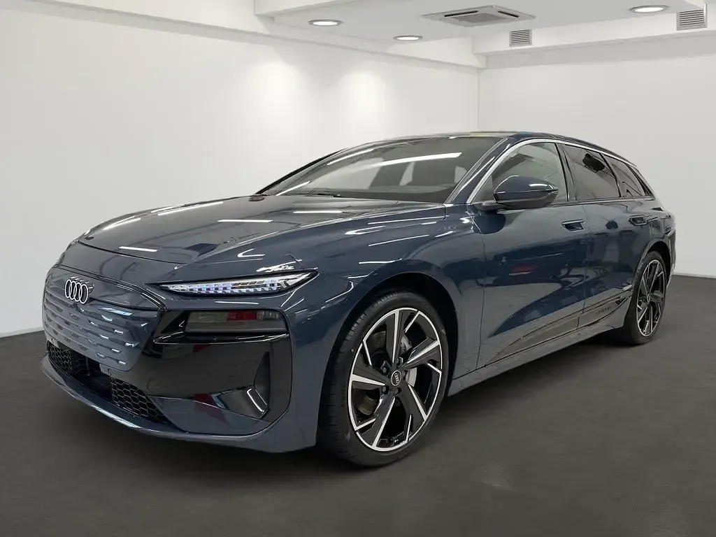 Gebraucht Audi A6 e-tron Sport 314 kW (428 PS) 2025 Plasmablau metallic Kombi