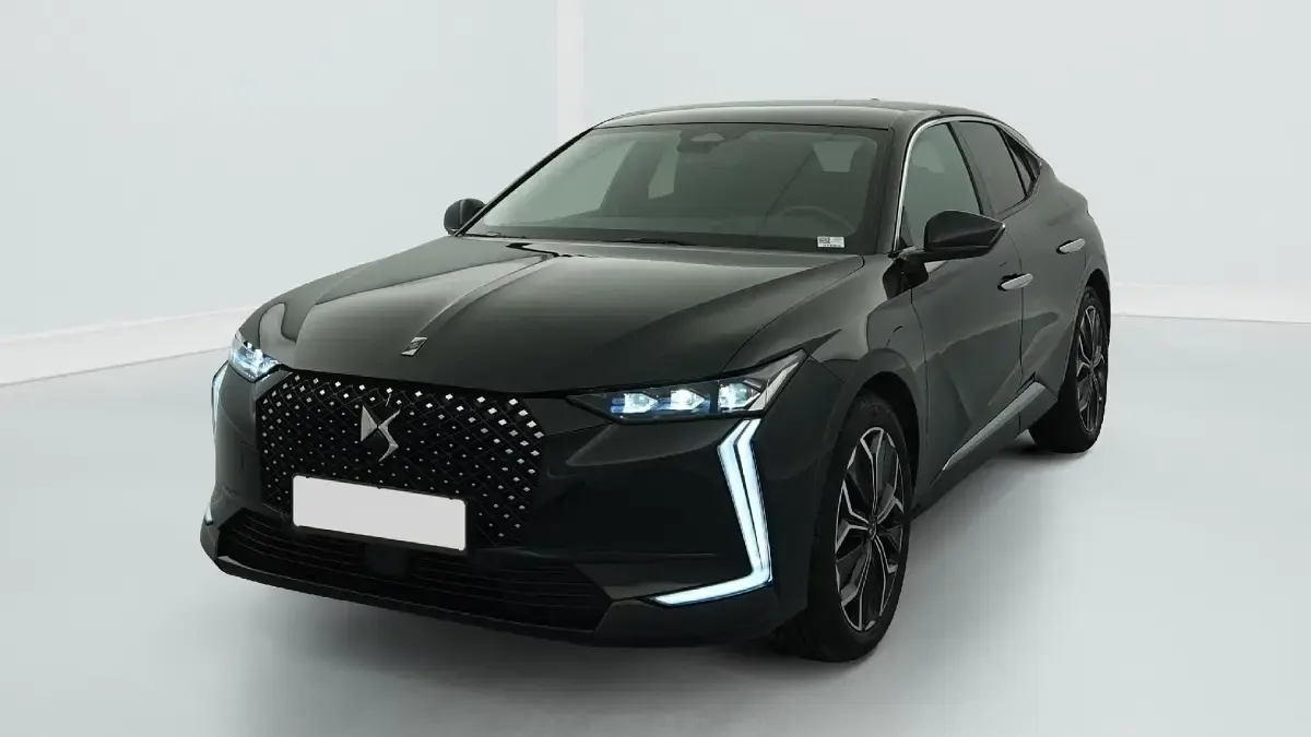 Gebraucht DS Automobiles DS4 136 PS (100 kW) 2025 Noir perla nera SUV