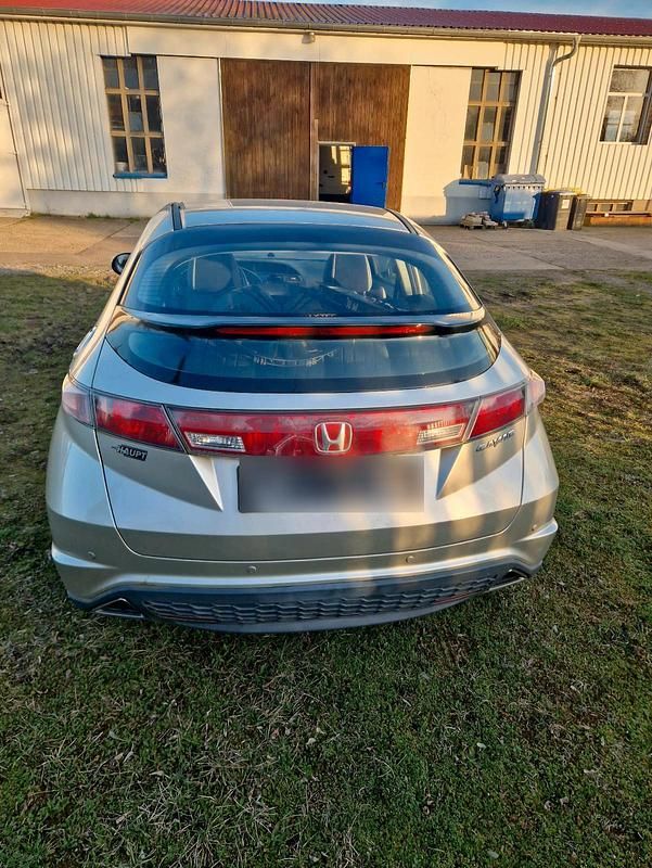 Gebraucht Honda Civic 140 PS (102 kW) 2007 Gold Limousine