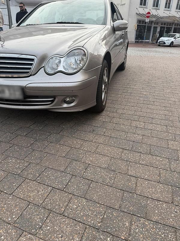 Gebraucht Mercedes C180 142 PS (104 kW) 2006 Grau Limousine