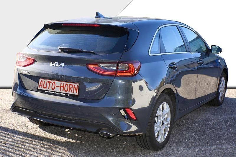 Gebraucht Kia Ceed Comfort 140 PS (102 kW) 2025 Grau Kleinwagen