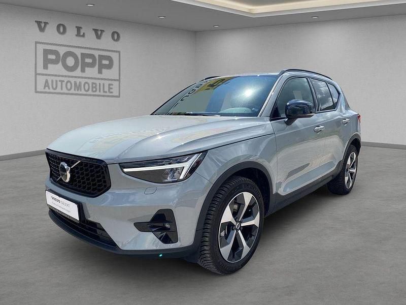 Vapour grey / metallic Gebraucht 2024 Volvo XC40 Plus SUV | 36.950 € (Guter Preis) - Bild 1/4