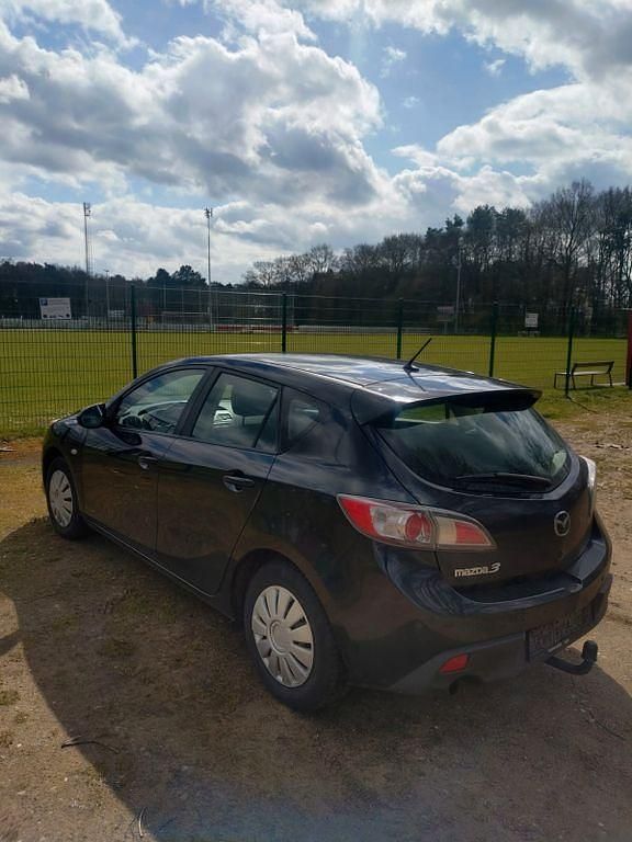 Gebraucht Mazda 3 116 PS (85 kW) 2011 Schwarz Limousine
