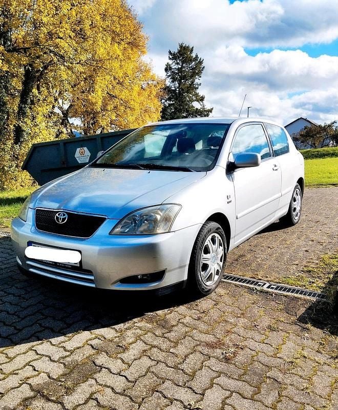 Grau Gebraucht 2003 Toyota Corolla Kleinwagen | 1.900 € (Guter Preis) - Bild 1/4