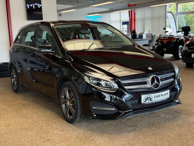 Gebraucht Mercedes B250 211 PS (155 kW) 2015 Schwarz Van / Kleinbus