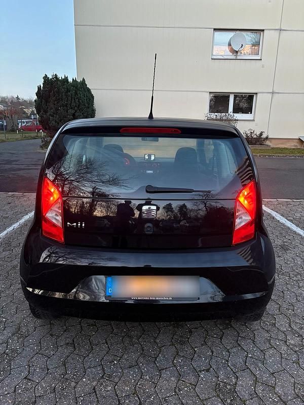 Schwarz Gebraucht 2012 Seat Mii Kleinwagen | 2.800 € (Fairer Preis) - Bild 1/4