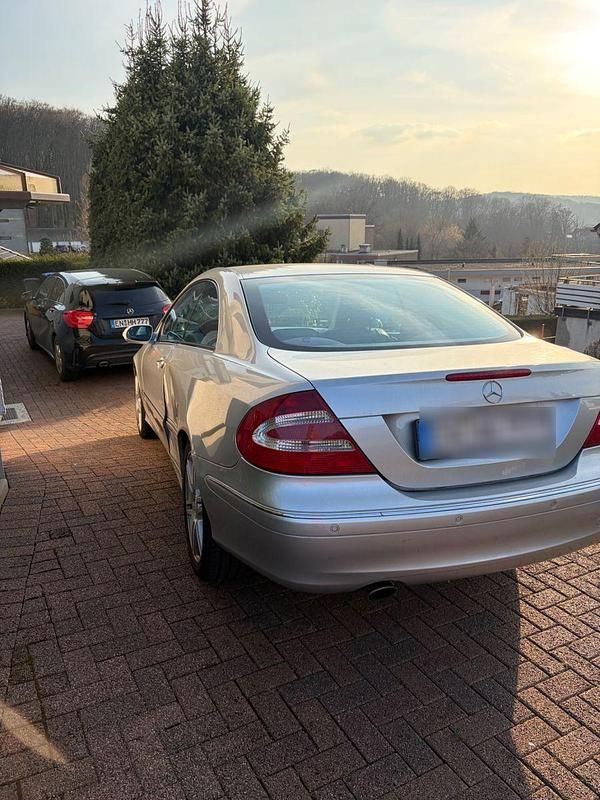 Gebraucht Mercedes CLK240 Avantgarde 170 PS (125 kW) 2003 Silber Coupé