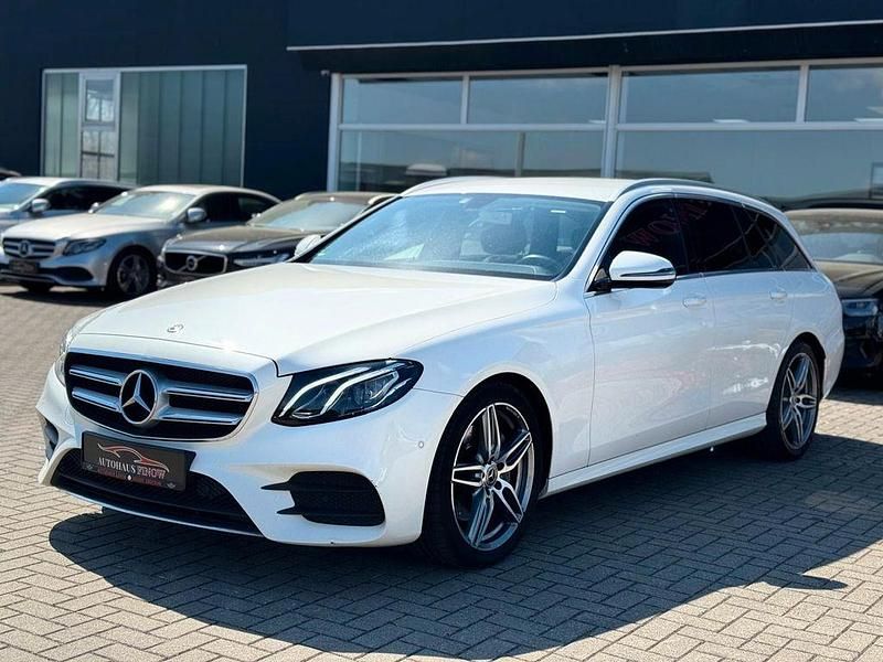 Gebraucht Mercedes E200 AMG 150 PS (110 kW) 2018 Weiß Limousine